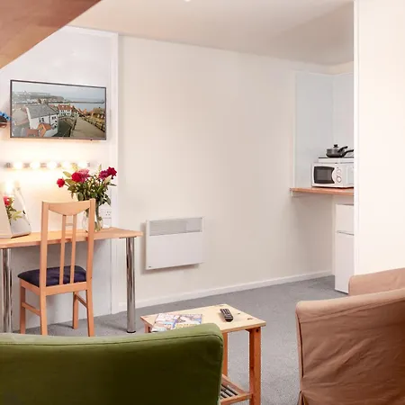 Pensjonat Silver Street 3*