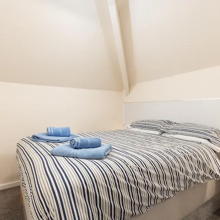 Pensjonat Silver Street 3*